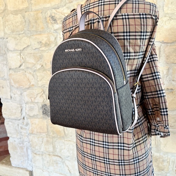Michael Kors Md signature Abbey backpack&wallet set Brown soft pink NWT - Picture 12 of 15